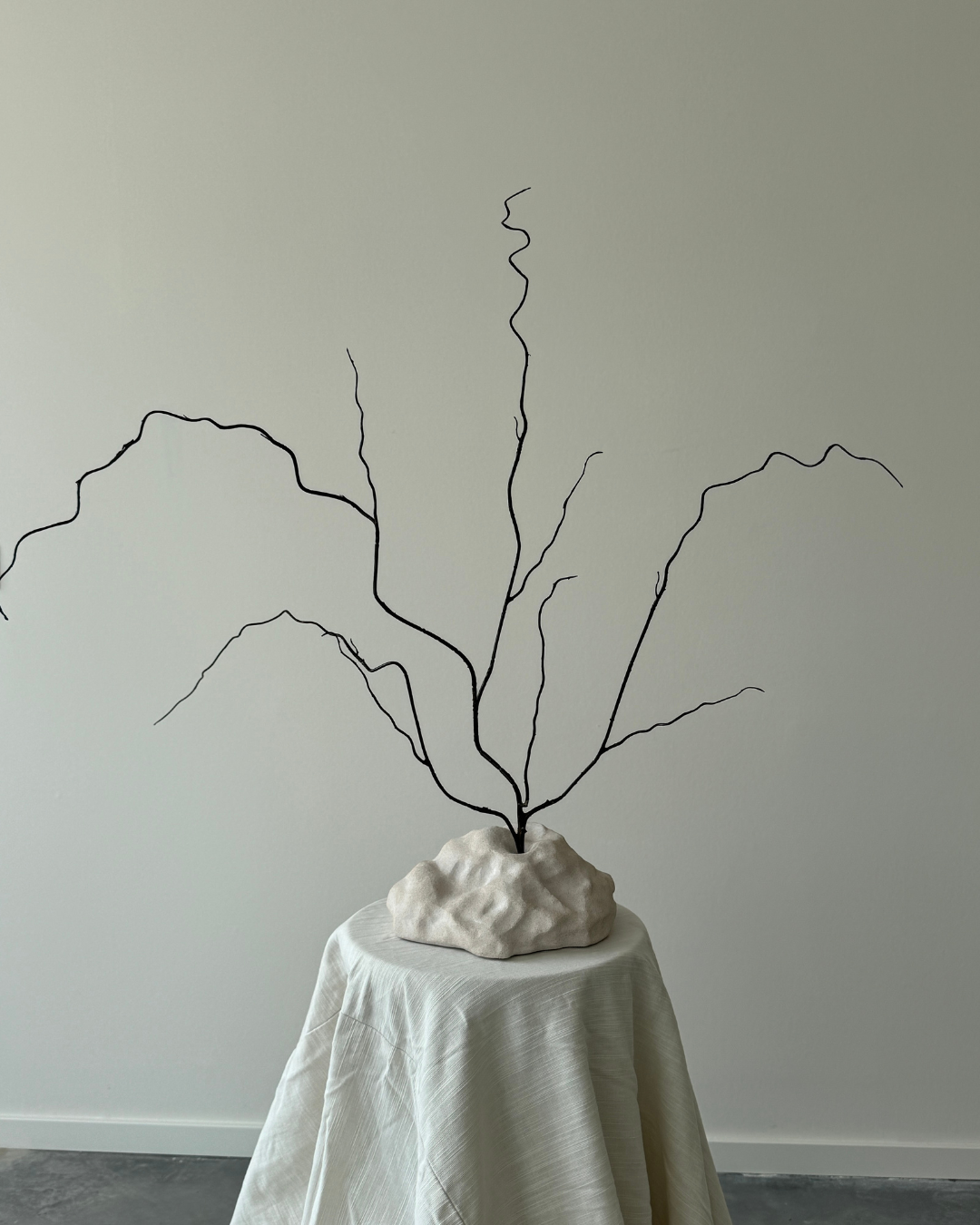 GINALADÉCO - Wholesale Sculpture - The Aira Sculpture | Almond1