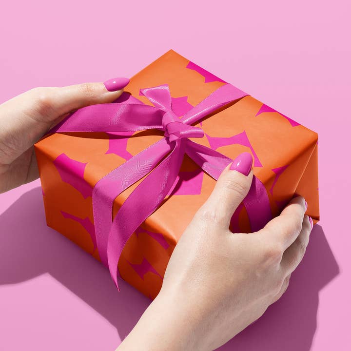 Chunky Heart Pink Gaveindpakning | Indpakningspapir for engroshandel hos Feel Good Supplies