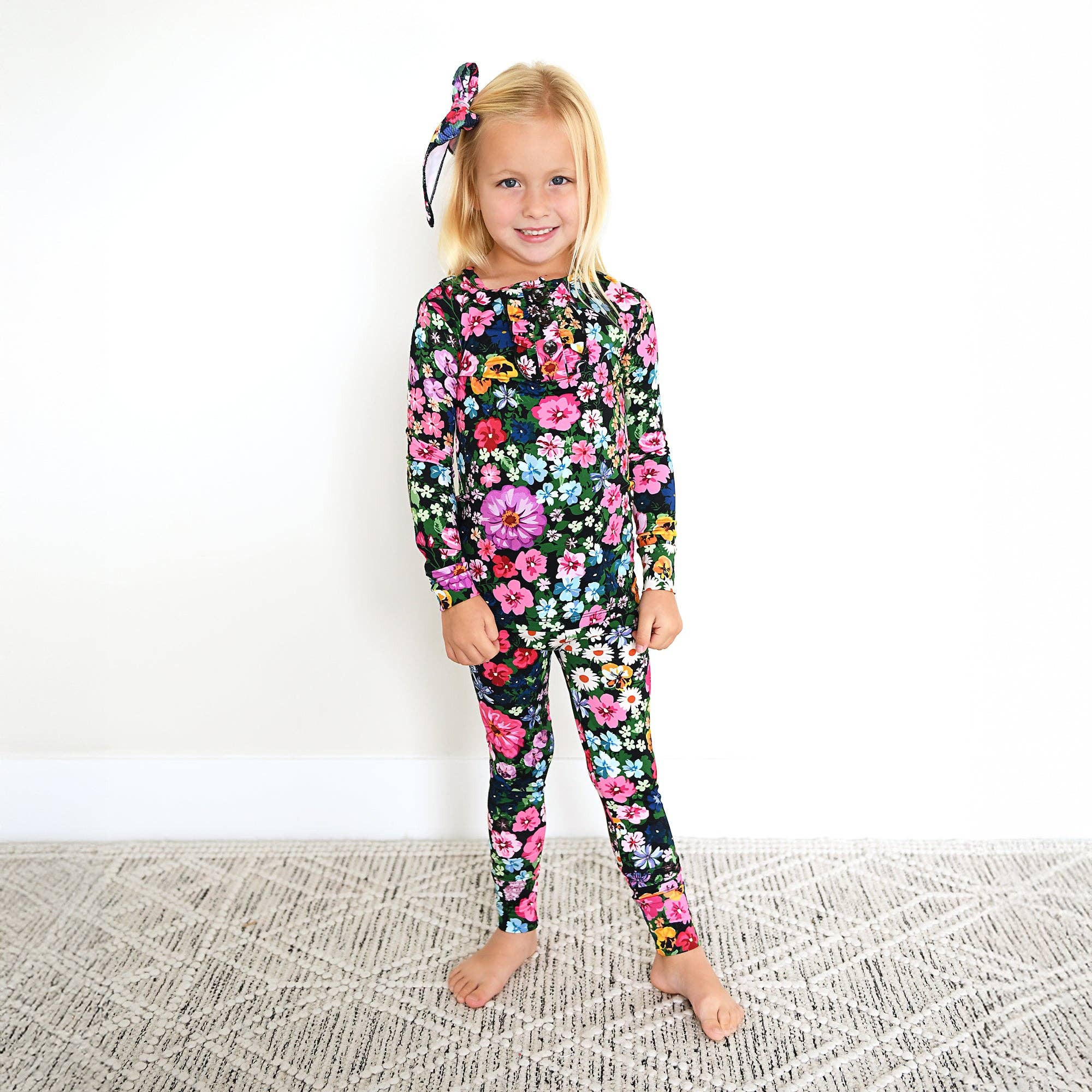 Gigi and Max - Vendita all'ingrosso Completo pigiama - Bambini - Set da salotto per ragazze in bambù floreale a due pezzi Cassandra RUFFLE3