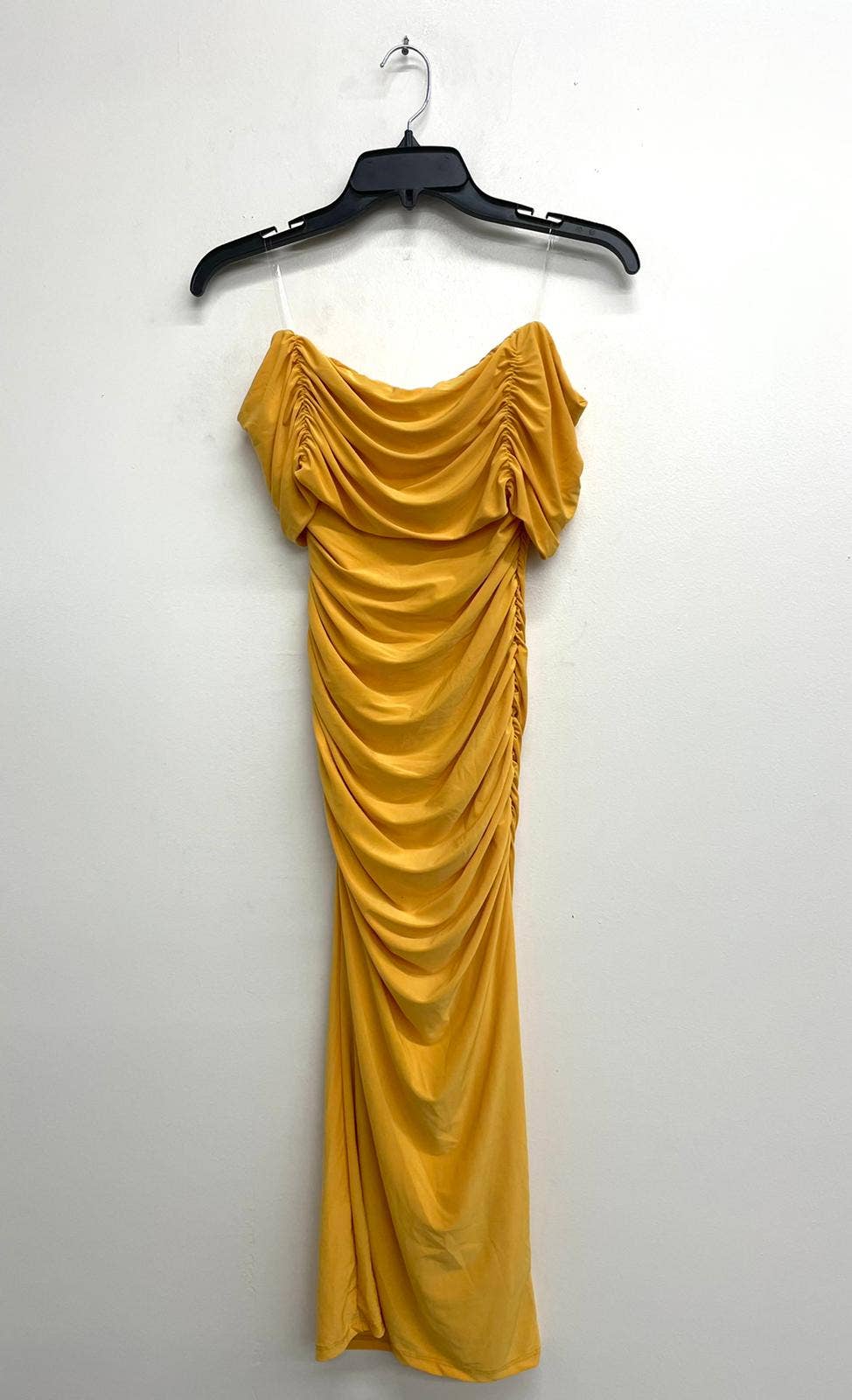 Uptown Apparel - Venta al por mayor Vestido - Mujer - Vestido midi elegante con escote caído14