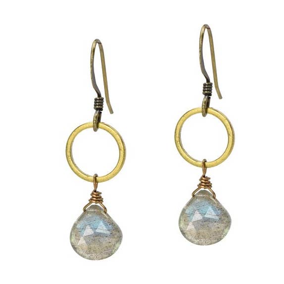 Orecchini a cerchio in labradorite semplici classici per la vendita all'ingrosso da parte di Edgy Petal Jewelry