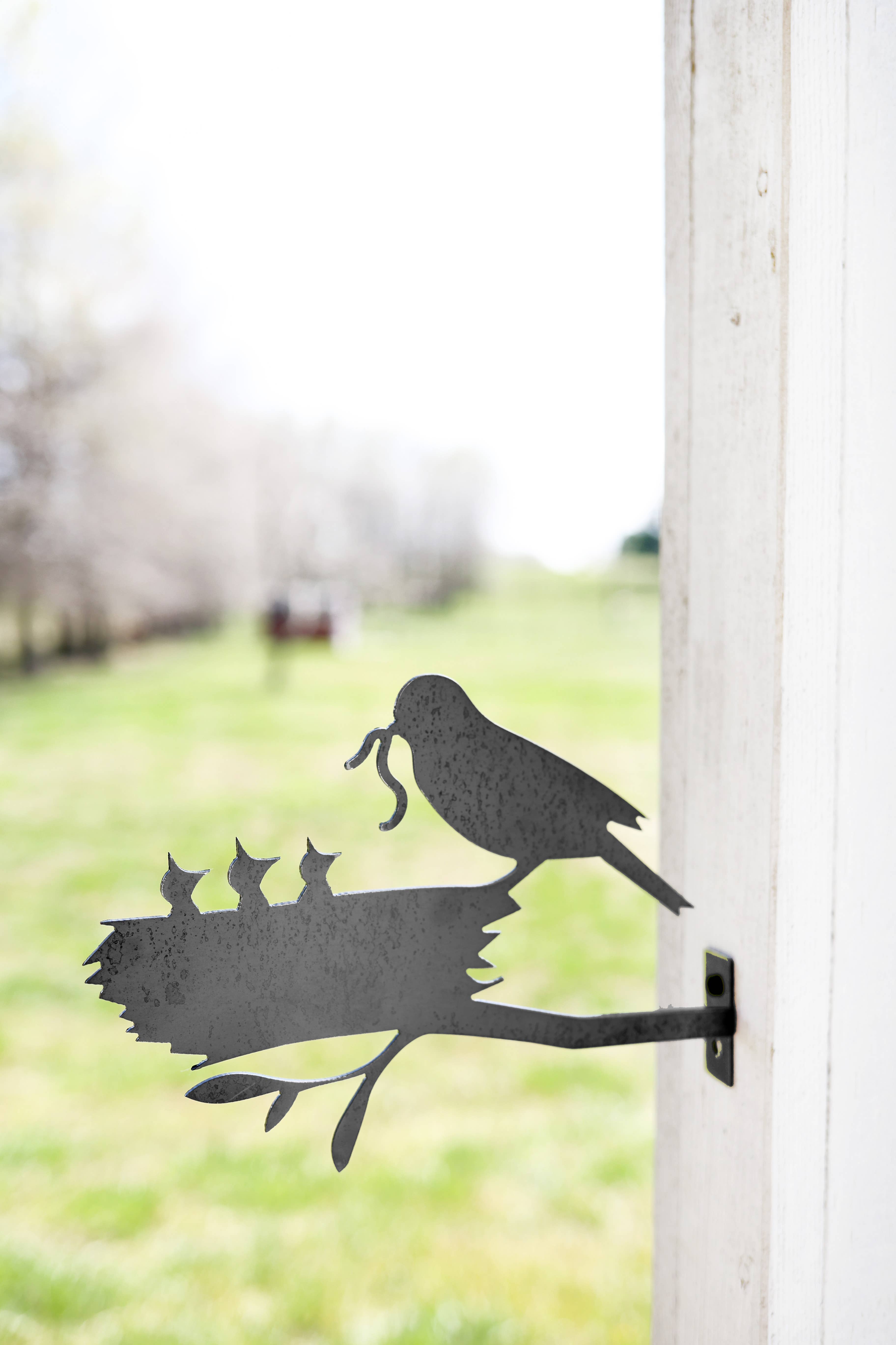 Highland Ridge  |  Handmade Home Decor - Wholesale Outdoor Ornament/Decor - Metal Bird Statue - Mama and Baby Birds Statue2