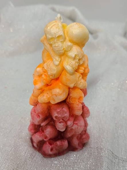 Melmade Scents - Vente Bougies originales - Bougies en forme de crânes empilés4