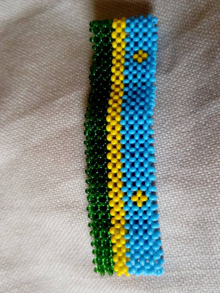 Ruanda-Flaggen-Perlenarmband der Maasai-Gemeinschaft für den Großhandel von Delight merchants