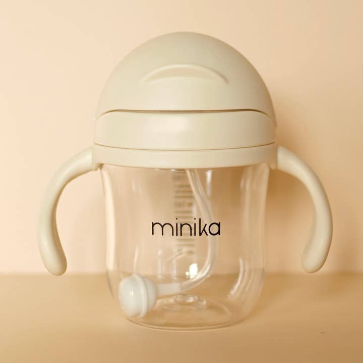 Bicchieri con cannuccia in Tritan per la vendita all'ingrosso da parte di Minika