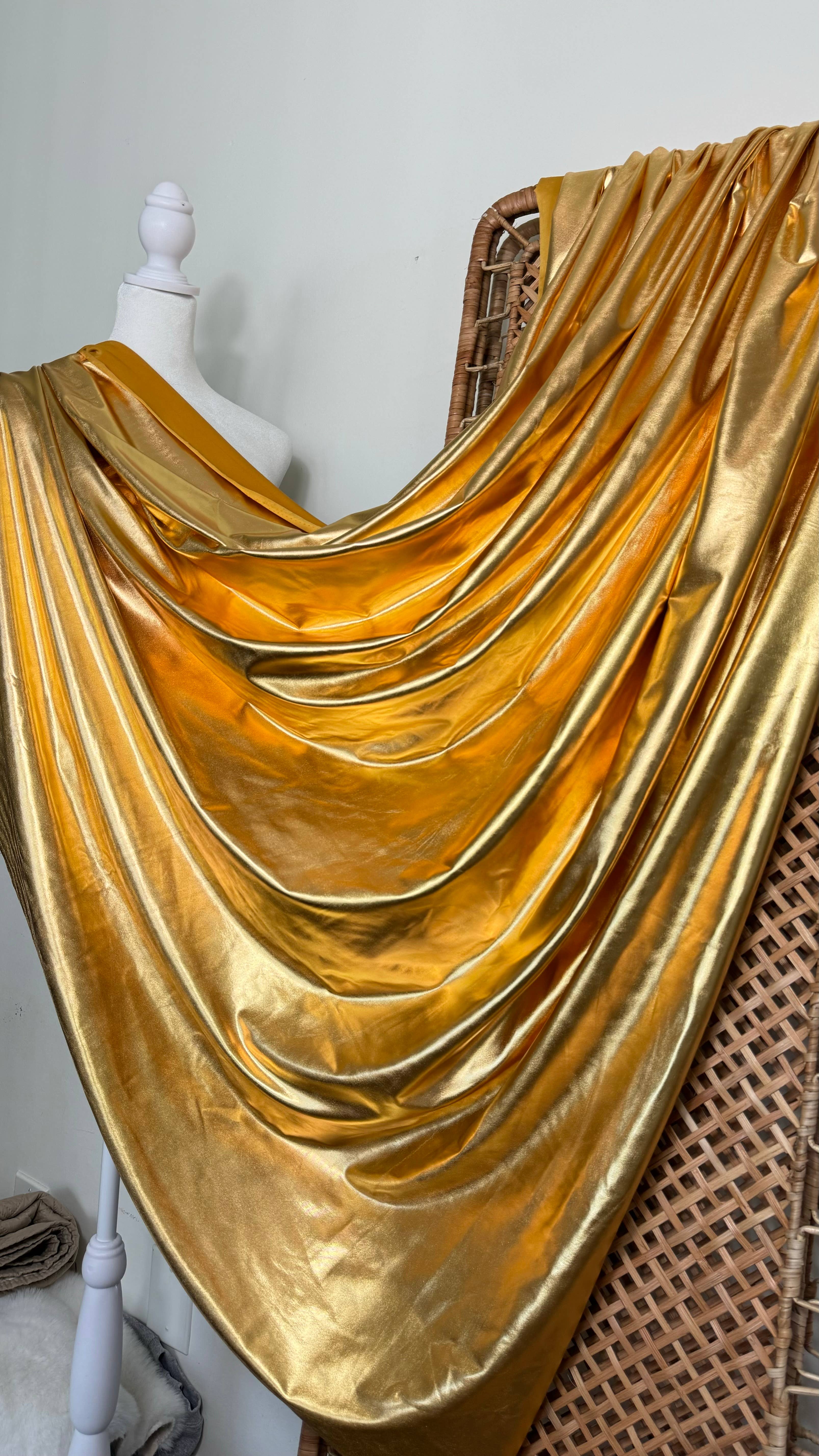 GalaTextile - Wholesale Fabric - Gold Spandex Lame Foil Stretch Metallic Fabric Gold Lame9