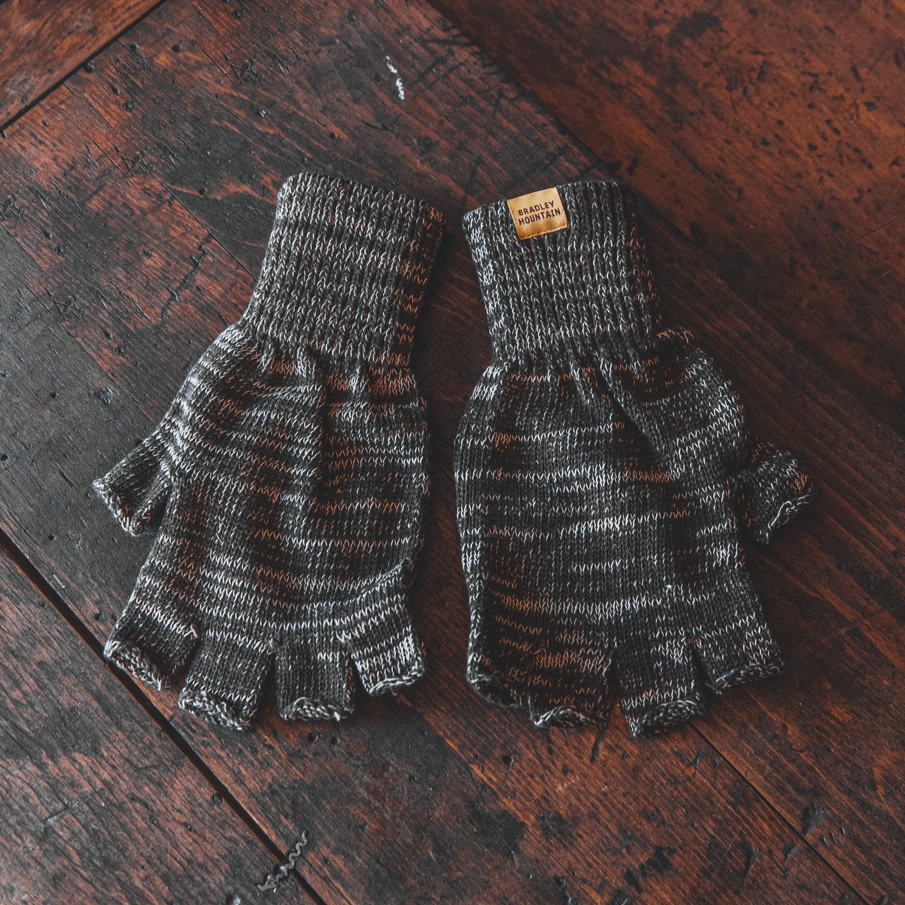 Bradley Mountain - Wholesale Gloves - Men's - Fingerless Gloves - Desert & Natural Deerskin4