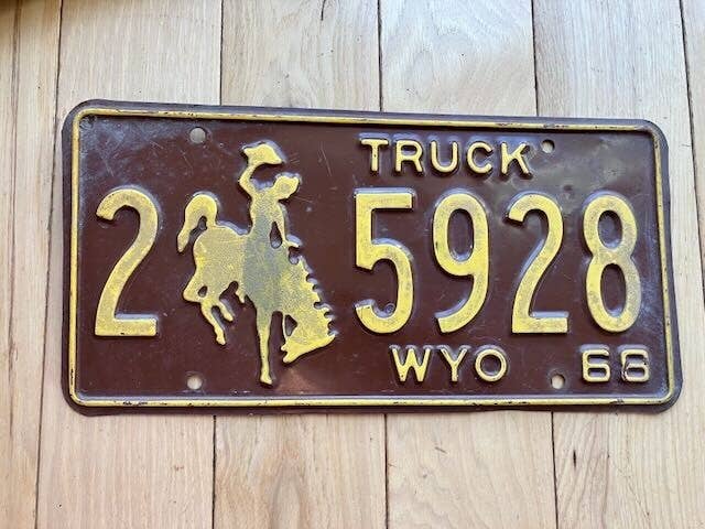 1968 Wyoming Truck nummerplade for engroshandel hos RusticPlates