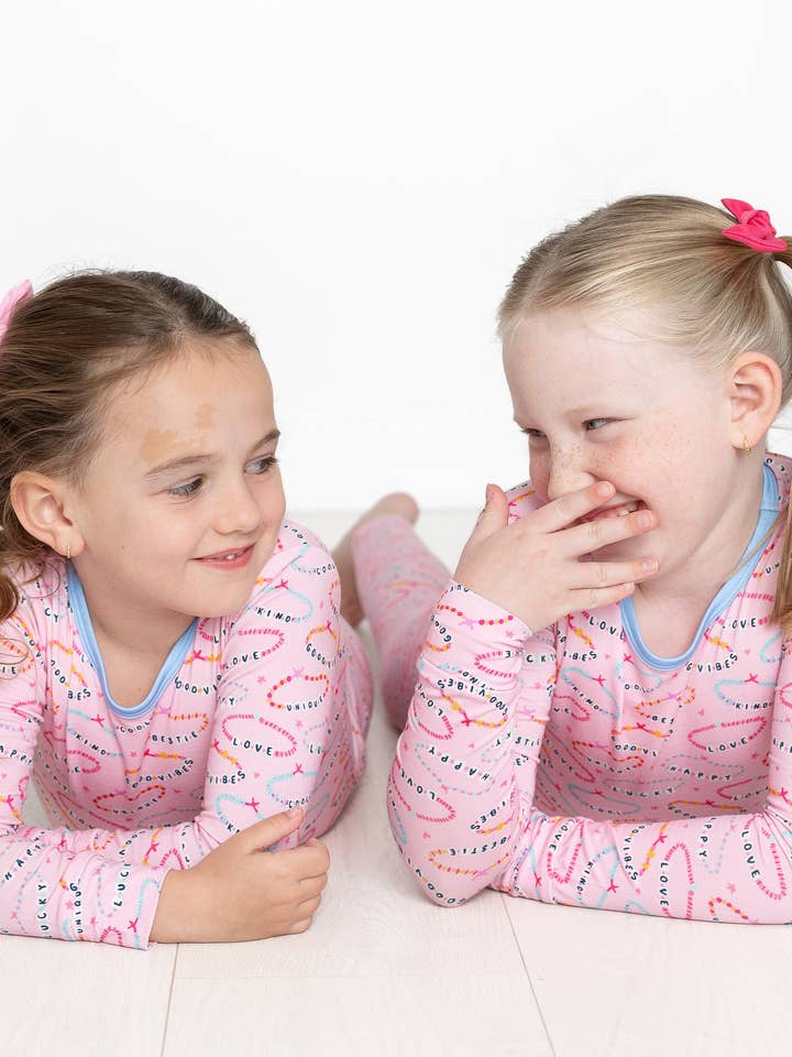 Conjunto de pijama de manga larga Amistad para venta al por mayor de Macaron + Me