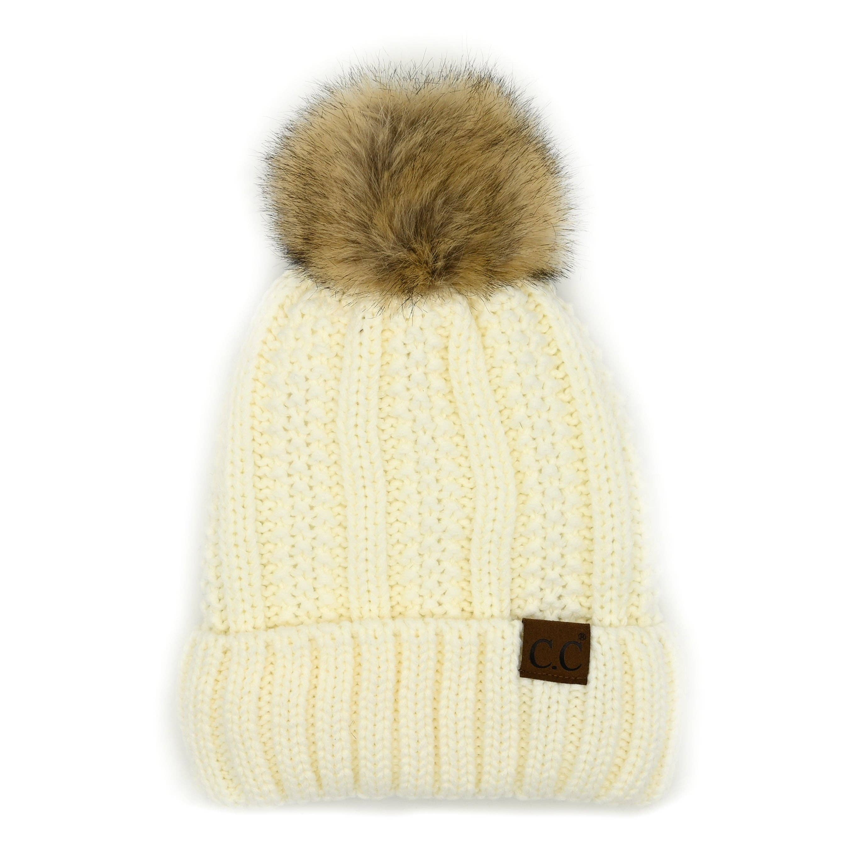 Truly Contagious – Großhandel Beanie – Damen – CC Mütze mit auffälligem Kunstpelz-Bommel (YJ-820)9