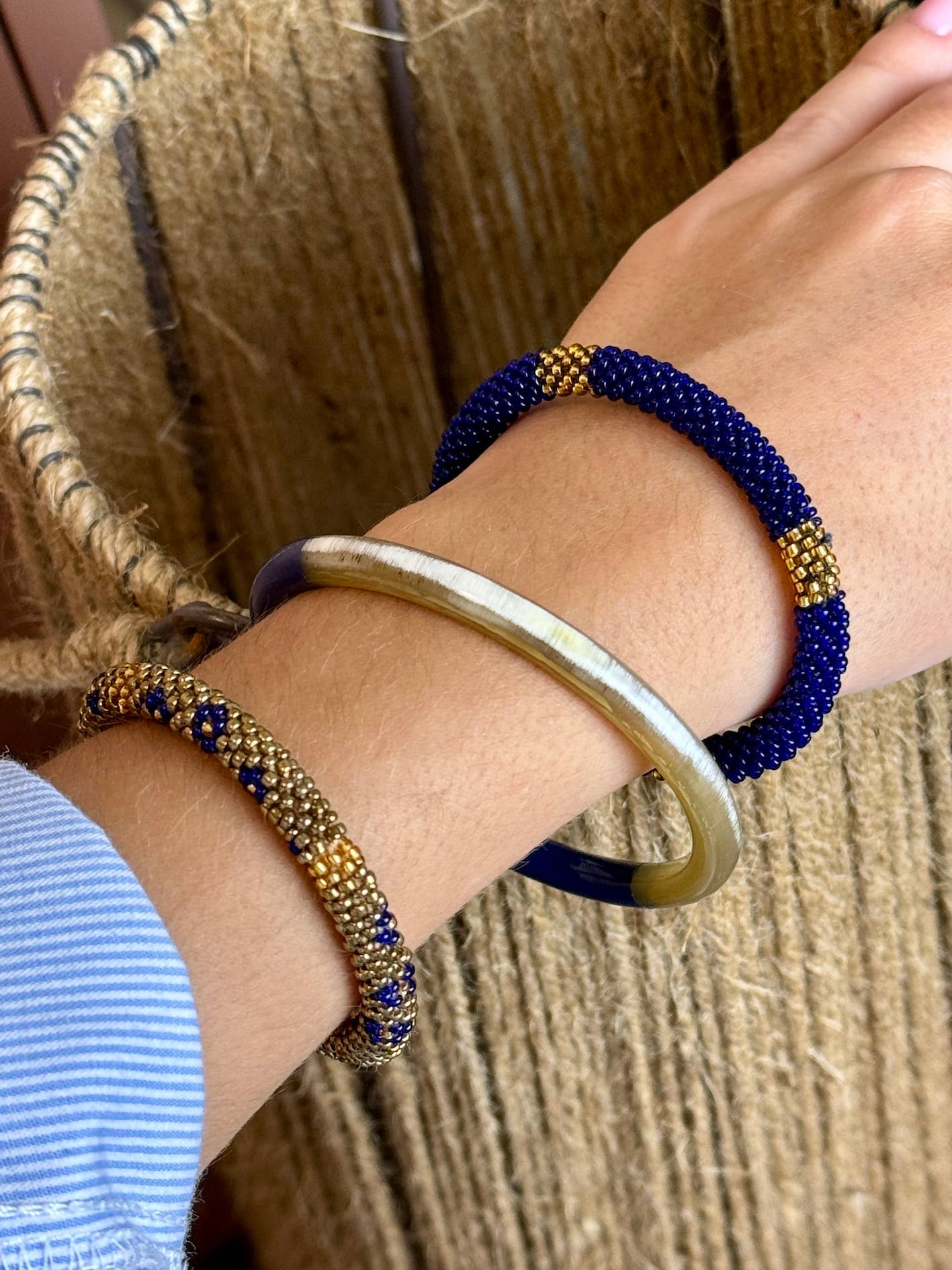 MAISON KIZO – Großhandel Perlenarmband – Nepalesisches Armband Blau von Maison Kizo®1