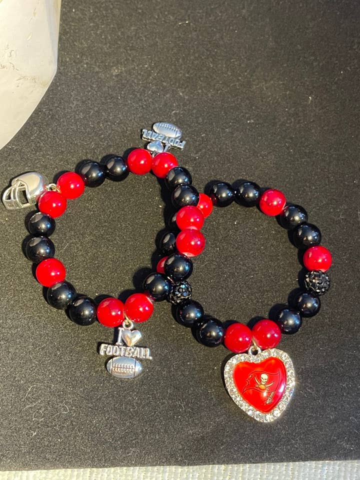 Bracelet perlé inspiré de Tampa Bay, pour la vente par Letrice Custom Creations LLC