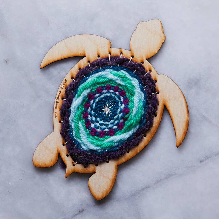 Web-Bastelset — Schildkröten-Webstuhl für den Großhandel von The Happiness Field