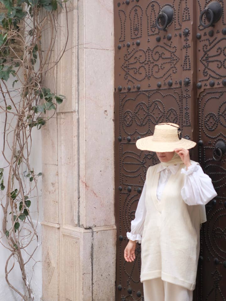 Sidi Bouzid Sweater for wholesale by TŪNIQ