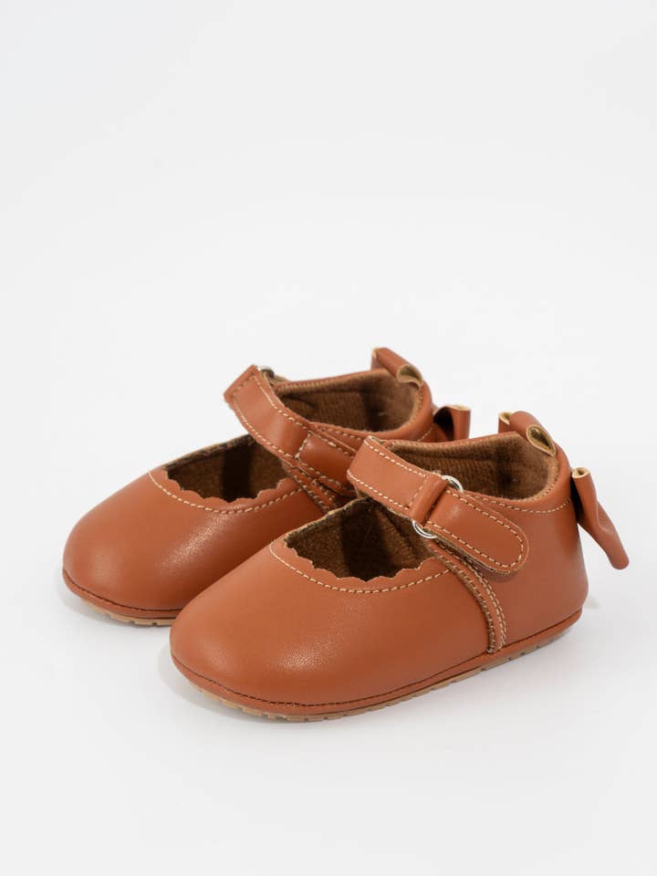 Marie Nicole Clothing - Wholesale Dress Shoes - Baby - Scalloped Heel Bows Mary Jane Baby Shoes Brown3