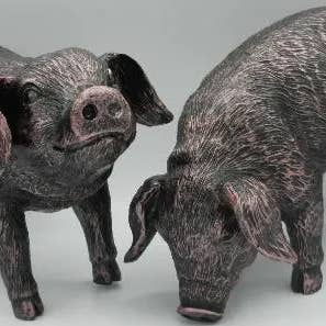 ABitQuackers – wholesale Decorative figurine – New Bronze Pig - Up0