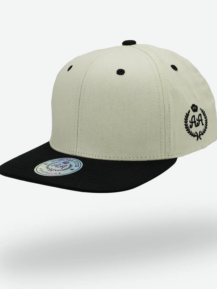 White and Black Blank Snapback for wholesale by DoubleAA USA