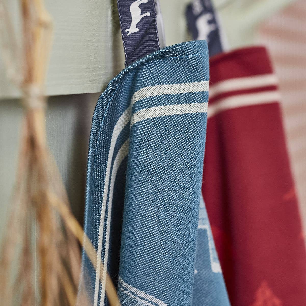 Sylvie Thiriez - Wholesale Dishcloth - Torchon jacquard Coeur vallée blue3