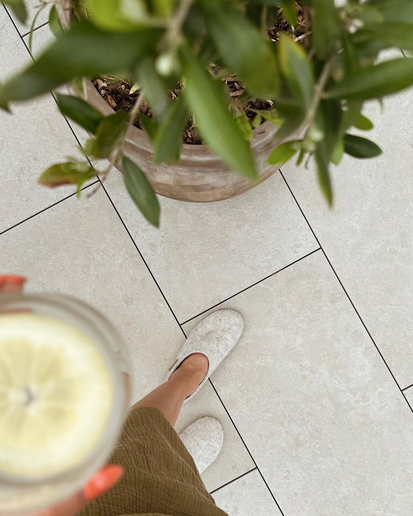 The Cozy Sheep - Wholesale Slides - Women's - Felted slippers with leather sole — Beige6