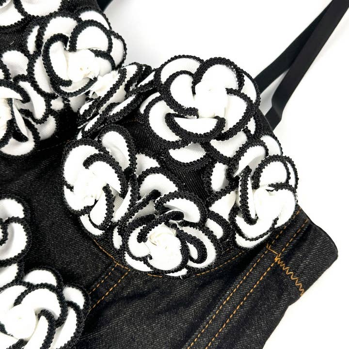 ACCITY - Wholesale Corset - Women's - HAND-BEADED FLORAL HERRINGBONE CORSET_CWMM41435