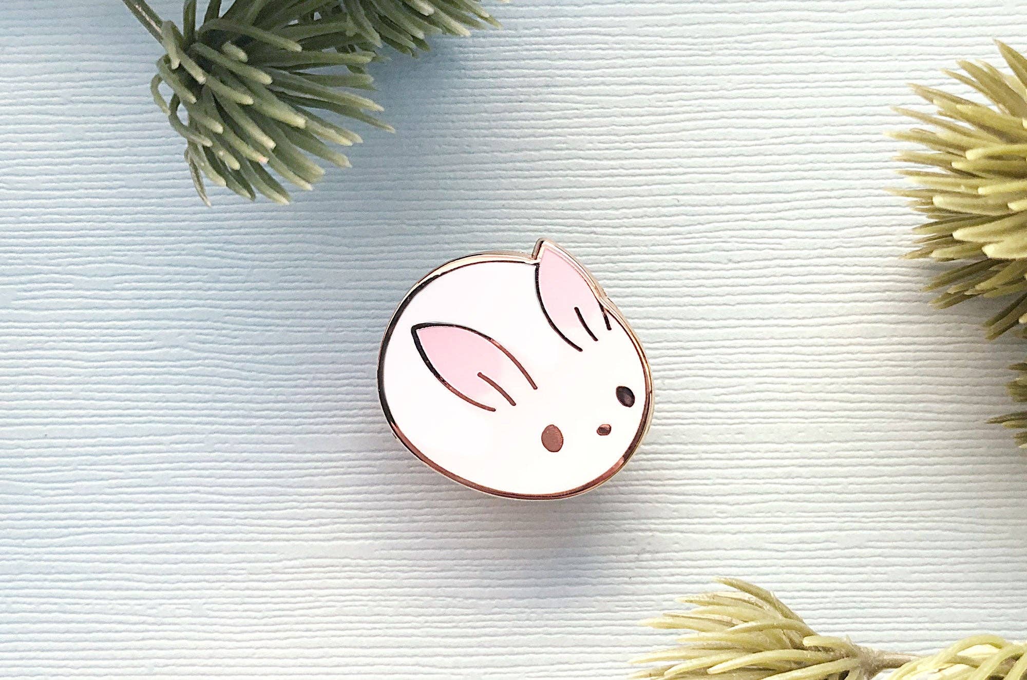 Alum and Ink – Alfinete/botão de lapela por atacado – Pin de esmalte Bunny Bun7