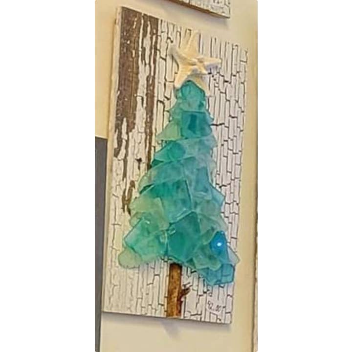 A SEAGLASS CREATION/SALTY SIGNS DESIGNS - Wholesale Artificial Christmas Tree - Shabby Plank Seaglass Christmas Tree w/o lights - 10 in6