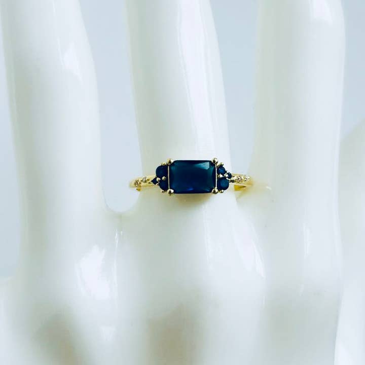 Modern Opus - Wholesale Multi-Stone Ring - LG Blue Rectangular Ring1