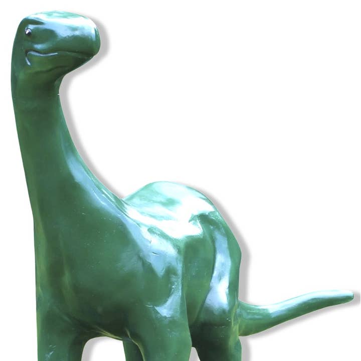 Sanyork Fair Trade - Wholesale Outdoor Ornament/Decor - Giant Dinosaur Brontosaur Metal Garden Statue Sinclair Color