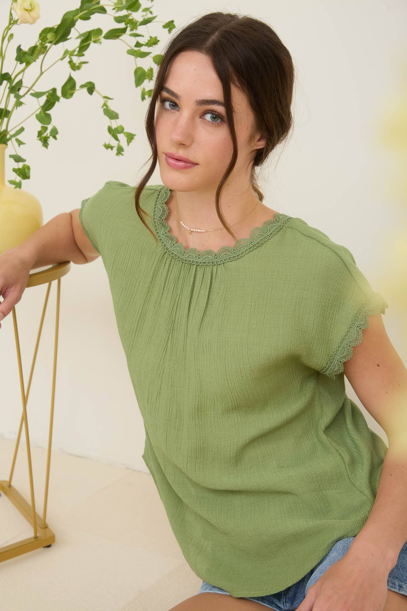 Blu Pepper - Vendita all'ingrosso Camicetta - Donna - Blusa a maniche corte con dettaglio fiocco posteriore e bordo in pizzo.22