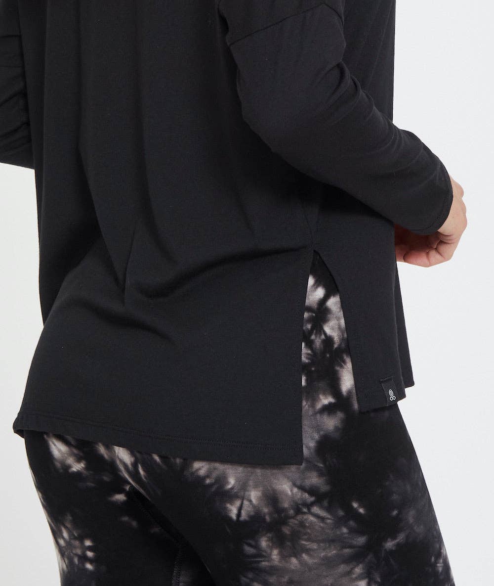 Yoga Searcher – Großhandel T-Shirt – Damen – DAKSHA – langärmeliges Yoga-Shirt3