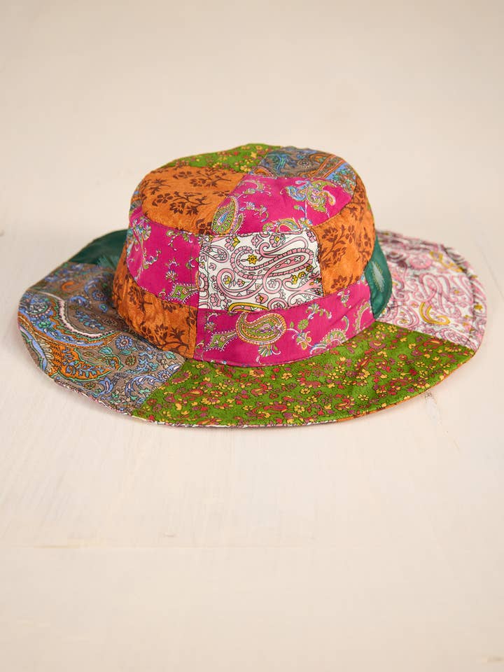 Recycelter Sari-Patchworkhut für den Großhandel von Namaste