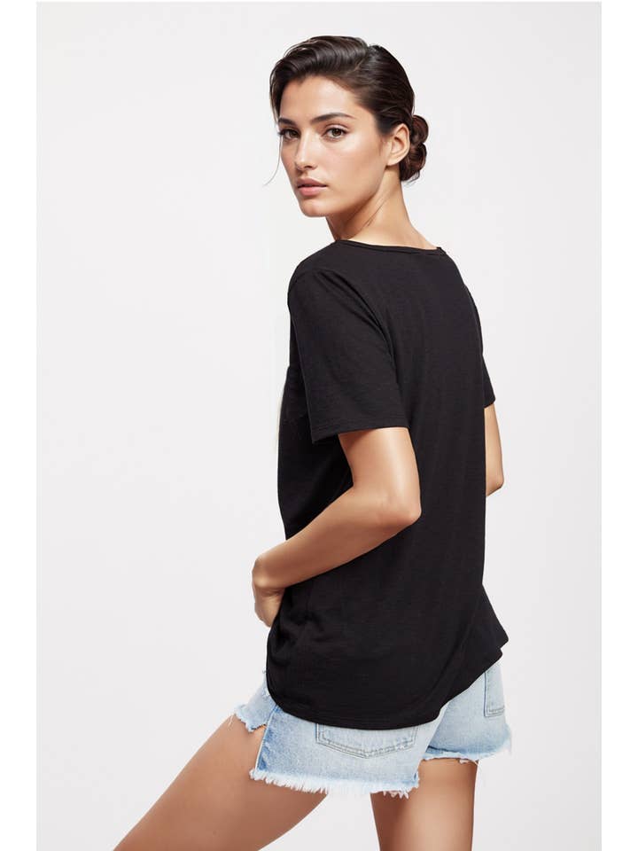 Sort Waterford T-shirt med V-udskæring (sort) for engroshandel på Faire1