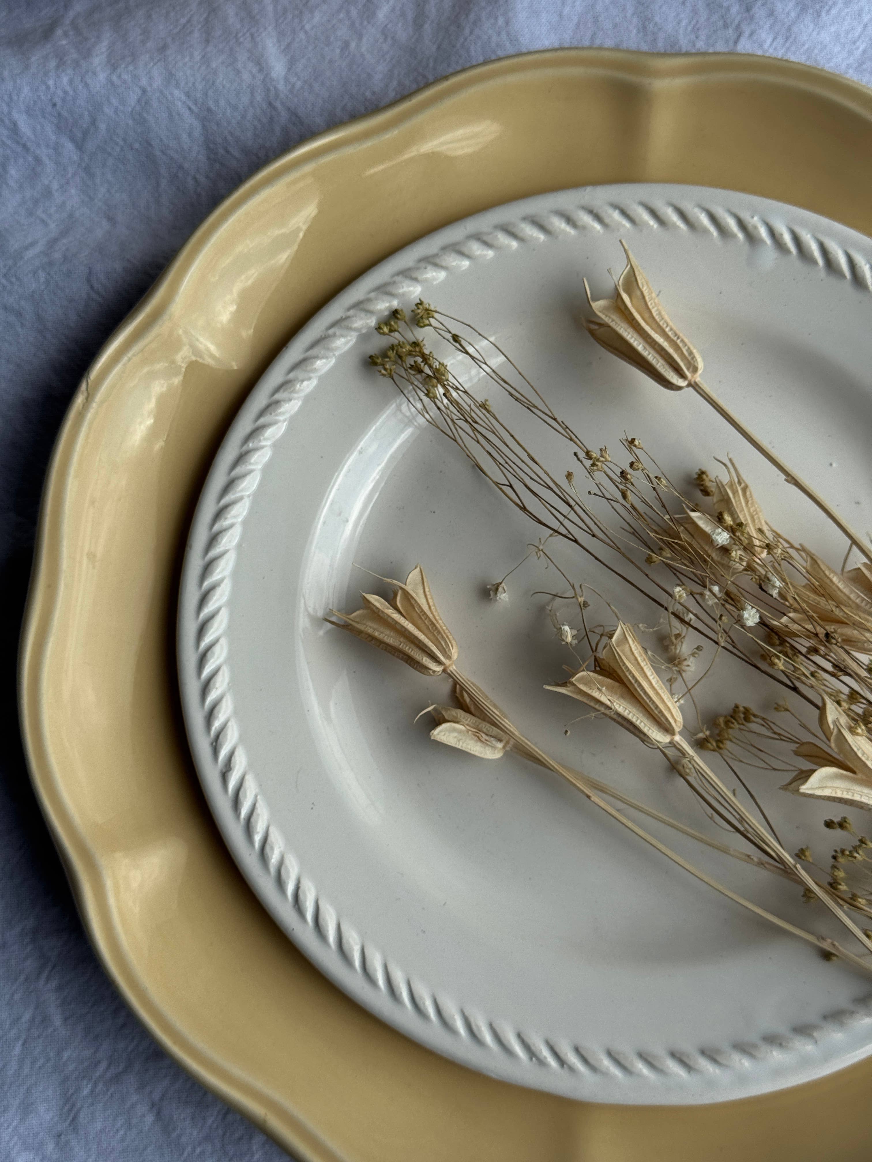 Office Objets - Wholesale Dinner Plate - Set of 4 small vintage white dessert plates D216