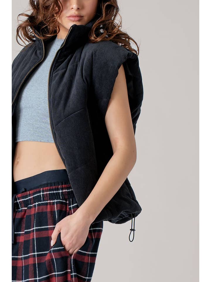 Urban Daizy - Wholesale Outerwear Vest - Women's - Sleeveless Corduroy Toggle Hem Puff Vest