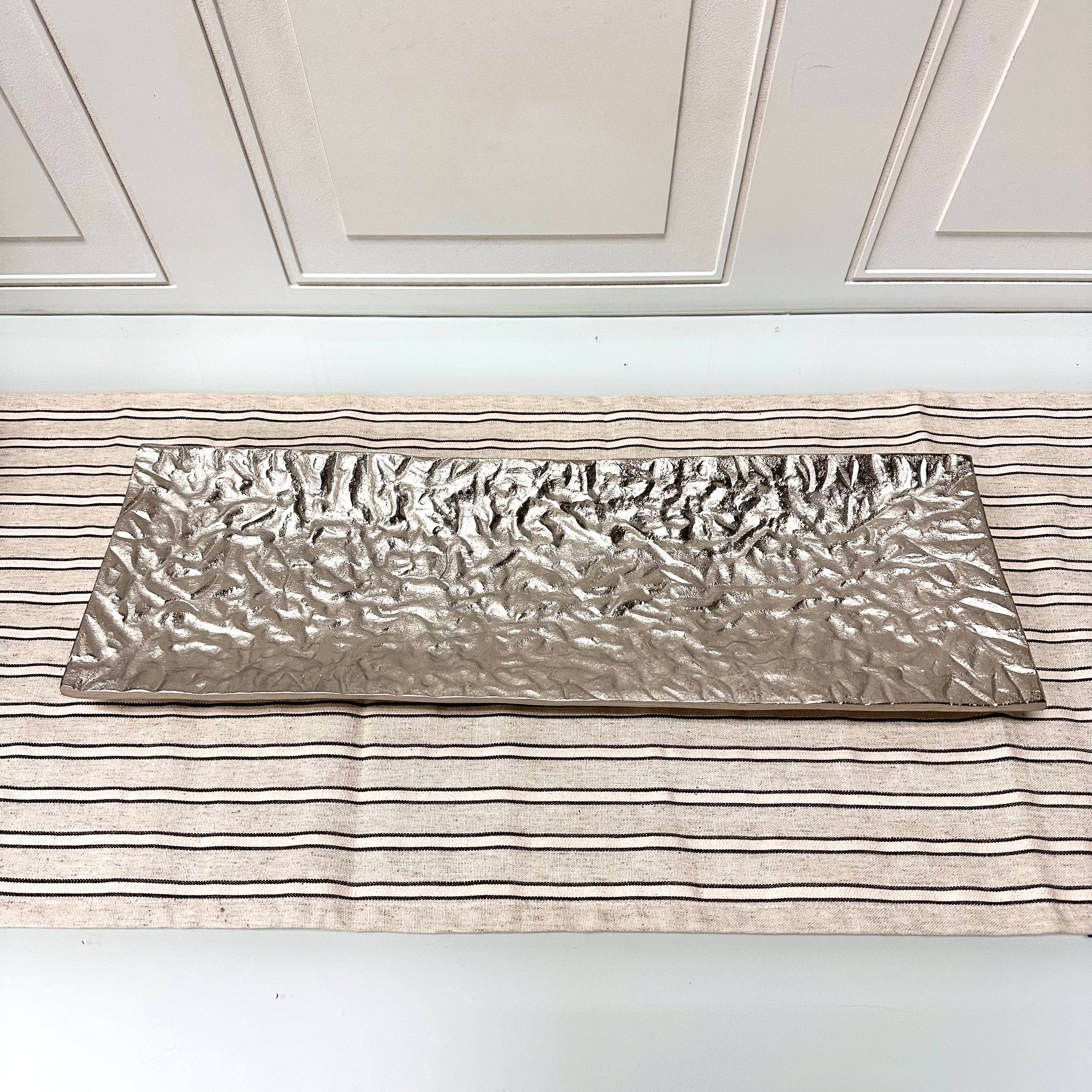 India Handicrafts Inc - Wholesale Decorative Tray - Textured Aluminum Tray6