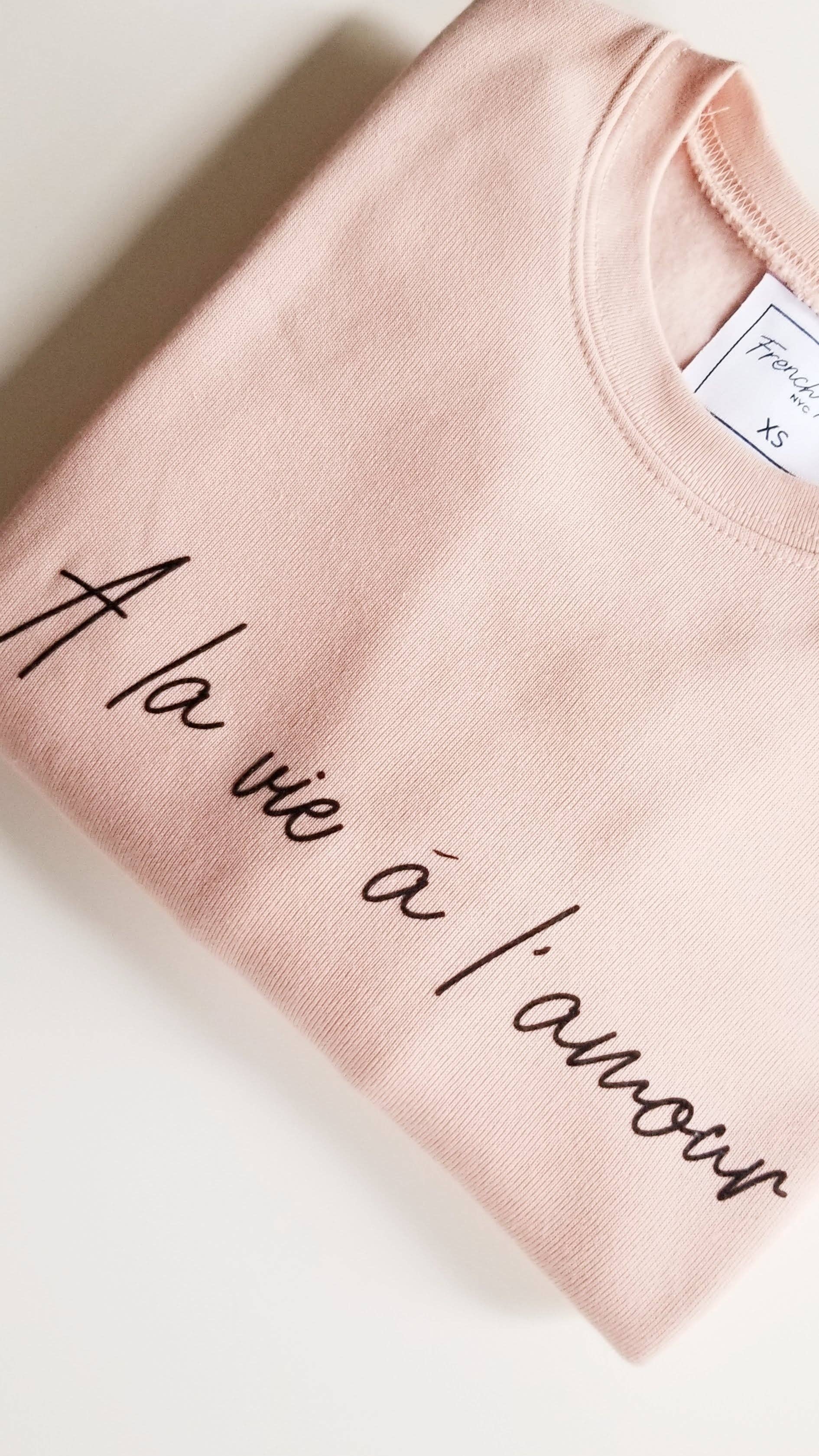 French-York - Wholesale Graphic Sweatshirt - Women's - Sweater A la vie à l'amour wom(men5