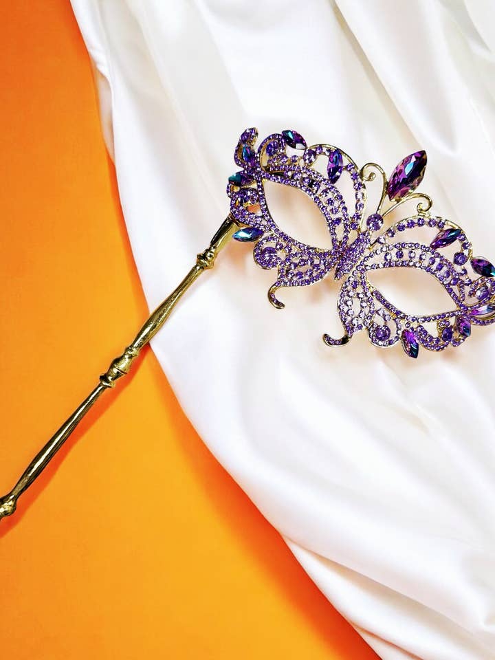 Masque en cristal de lavande, masque doré, masque de mariage de mascarade pour la vente par Happy Dream Gifts