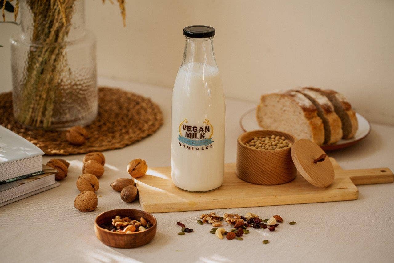 NUTS Innovations - Wholesale Milk/Juice Bottle - Milk Container Nut Milk Maker1