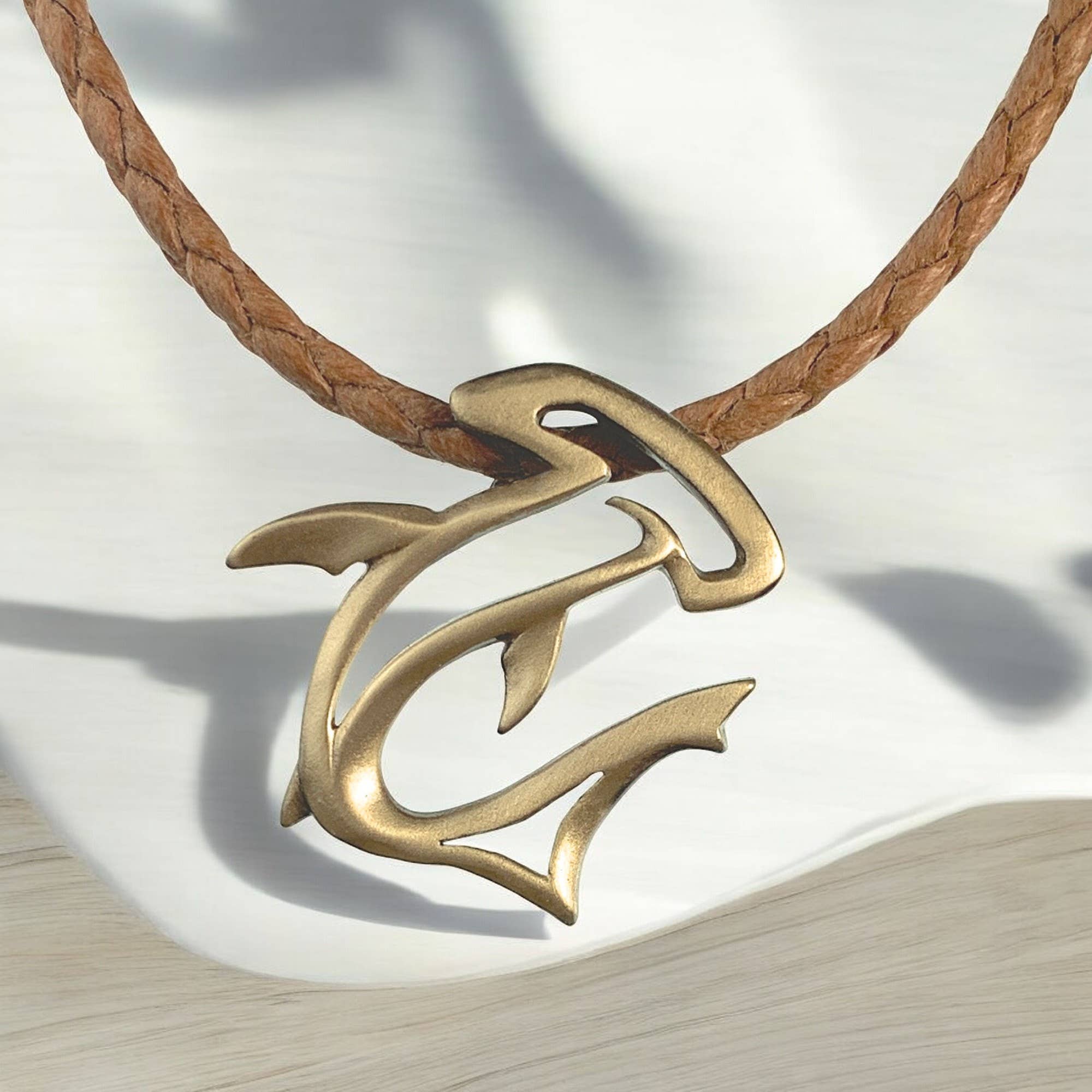 Big Blue by Roland St John – Engroshandel Halskæde med vedhæng – Haj halskæde, Bronze Hammerhead haj halskæde, haj gave6