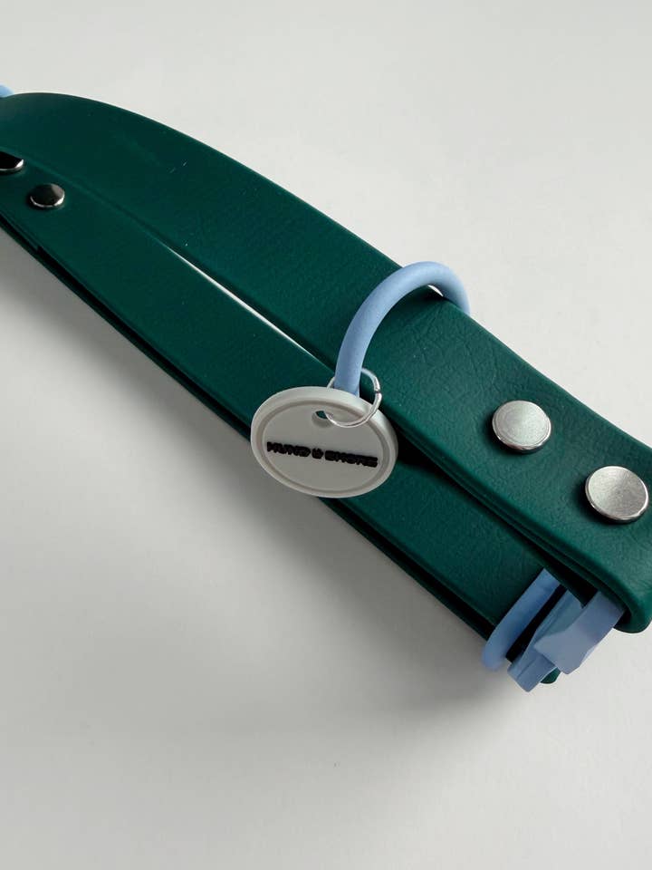 WATERPROOF DOG COLLAR - ALPINE SKI CLUB - EVERGREEN RUN for wholesale by Hund & Shore