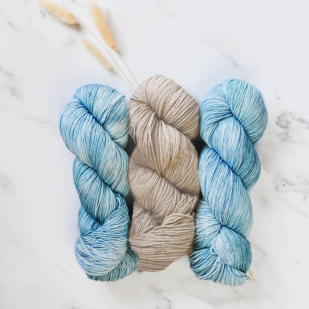 Crafter – wholesale DIY craft kit – Cozy Knit Cabled Socks Workshop Kit14