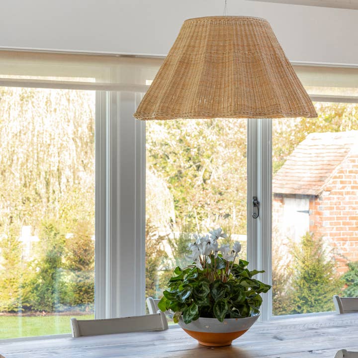 Hastshilp - Wholesale Lamp Shade - Wave Rattan Lampshade (Large)