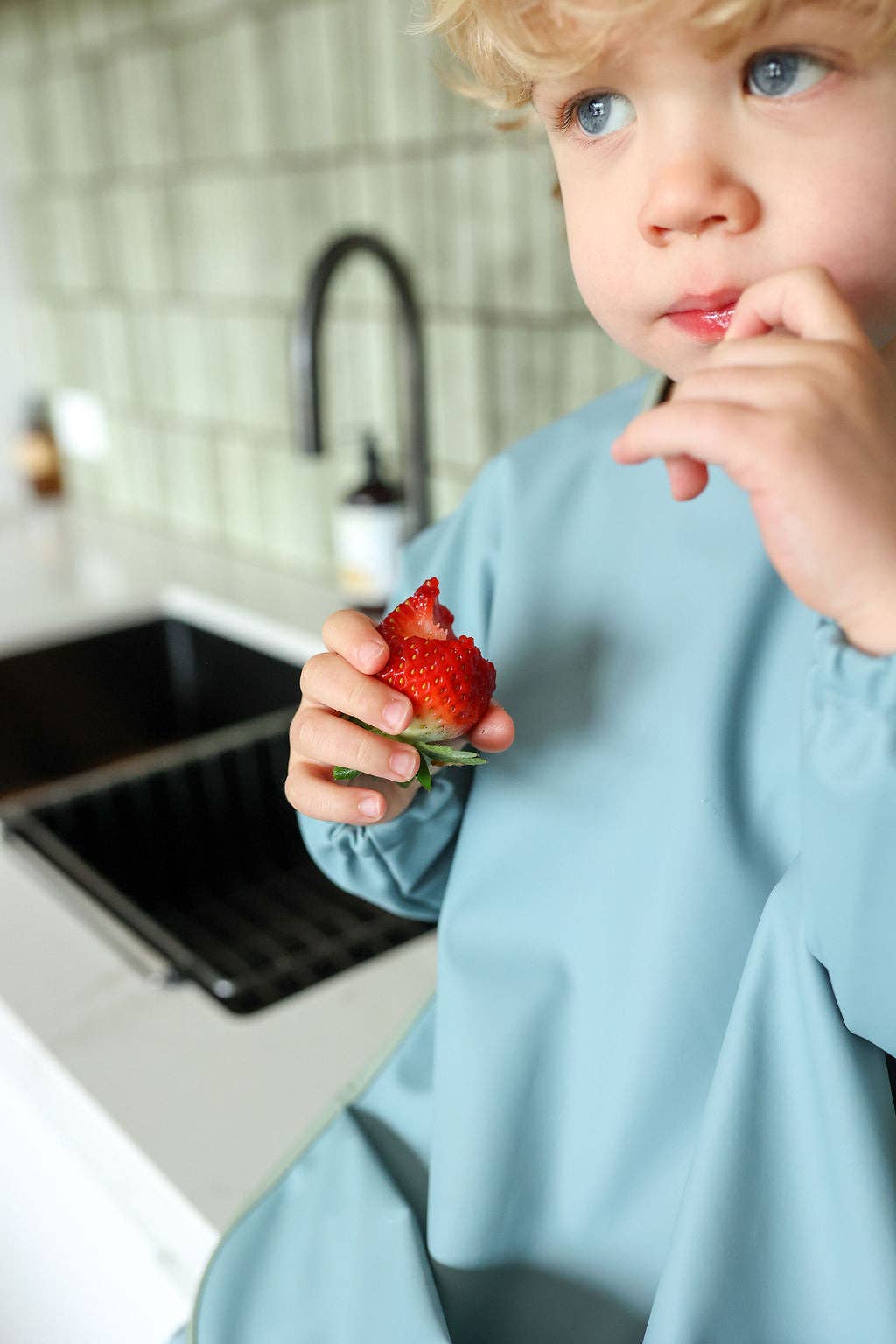 Tilda & Moo - Wholesale Bib - Baby - Blueberry Ice | Smock Bib3