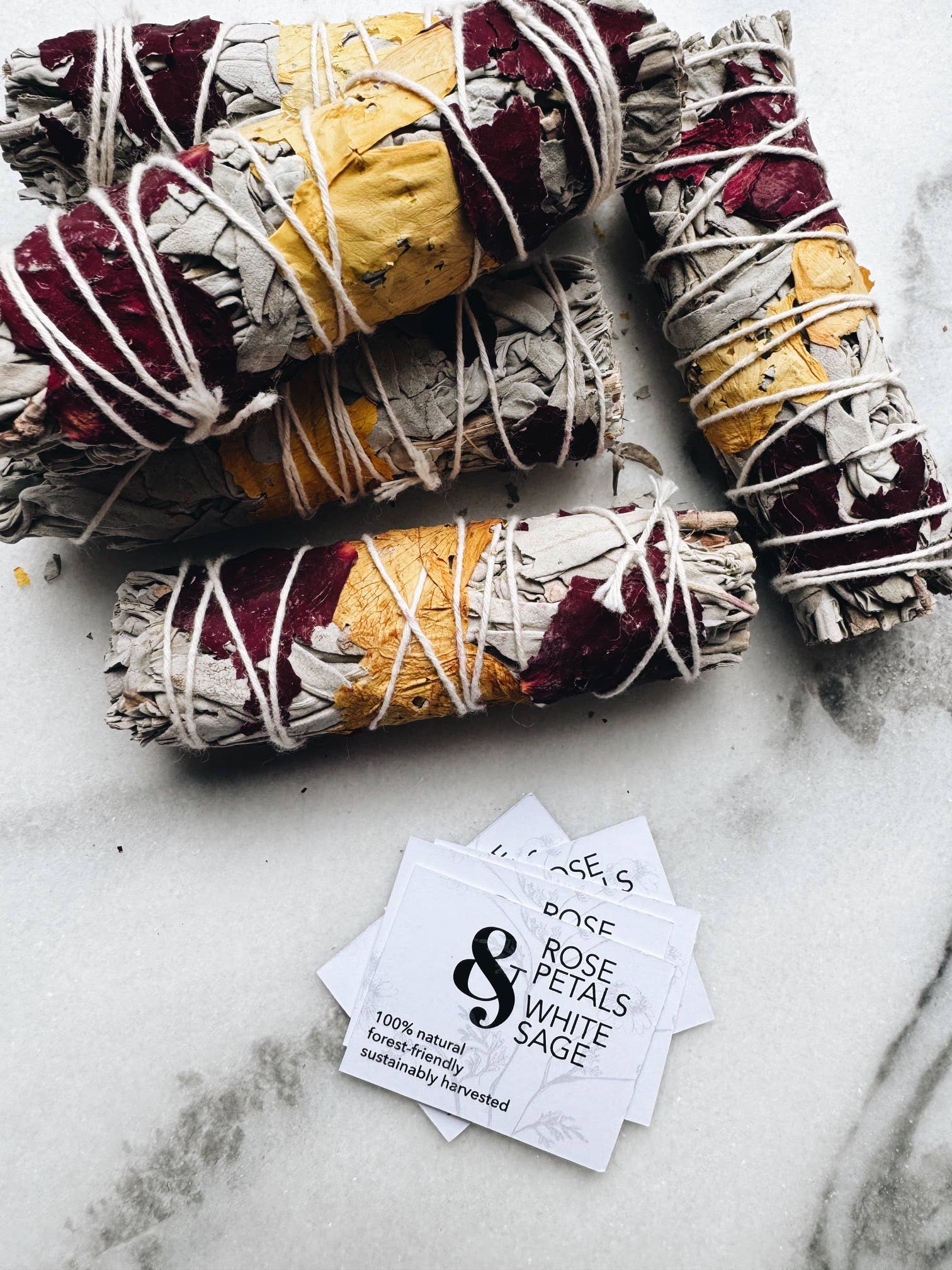 Essence of Life Organics – Engroshandel Salviepakke – Skovvenlige rosenblade og hvid salvie-plet1