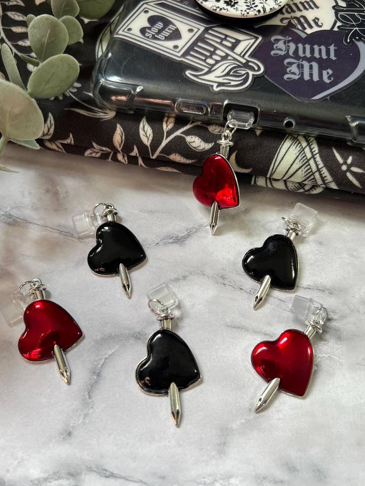 Daggered Heart USB C Kindle Charm | Bookish Gift for wholesale by Dark Delights Bootique