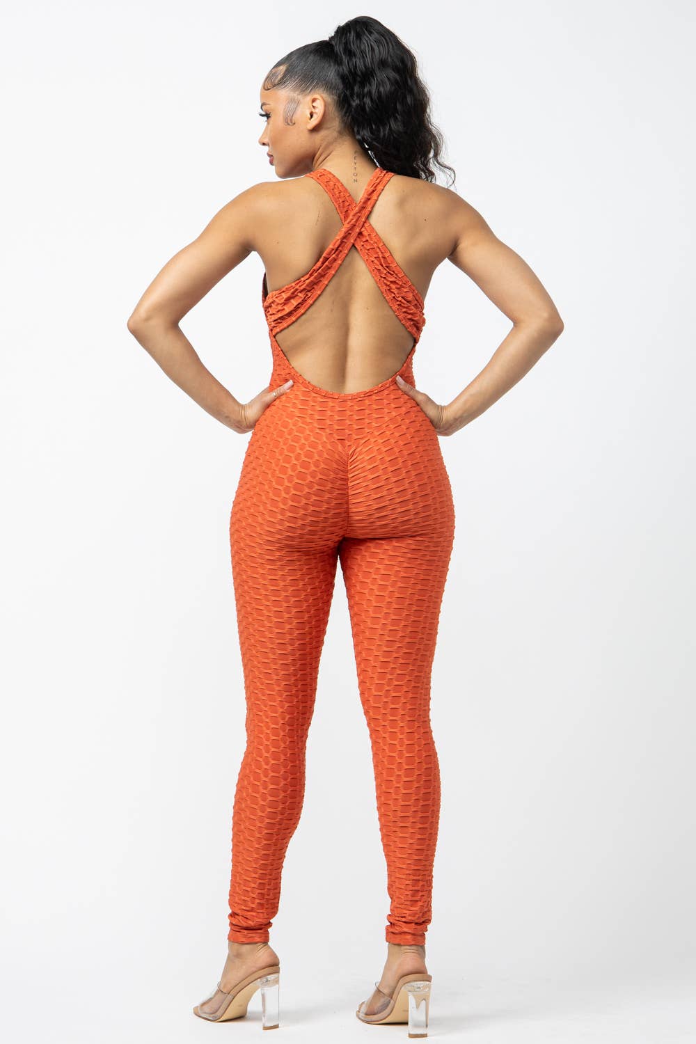 Julia by LoveJ – wholesale Jumpsuit - Dam – Ärmlös Cross tillbaka jumpsuit4