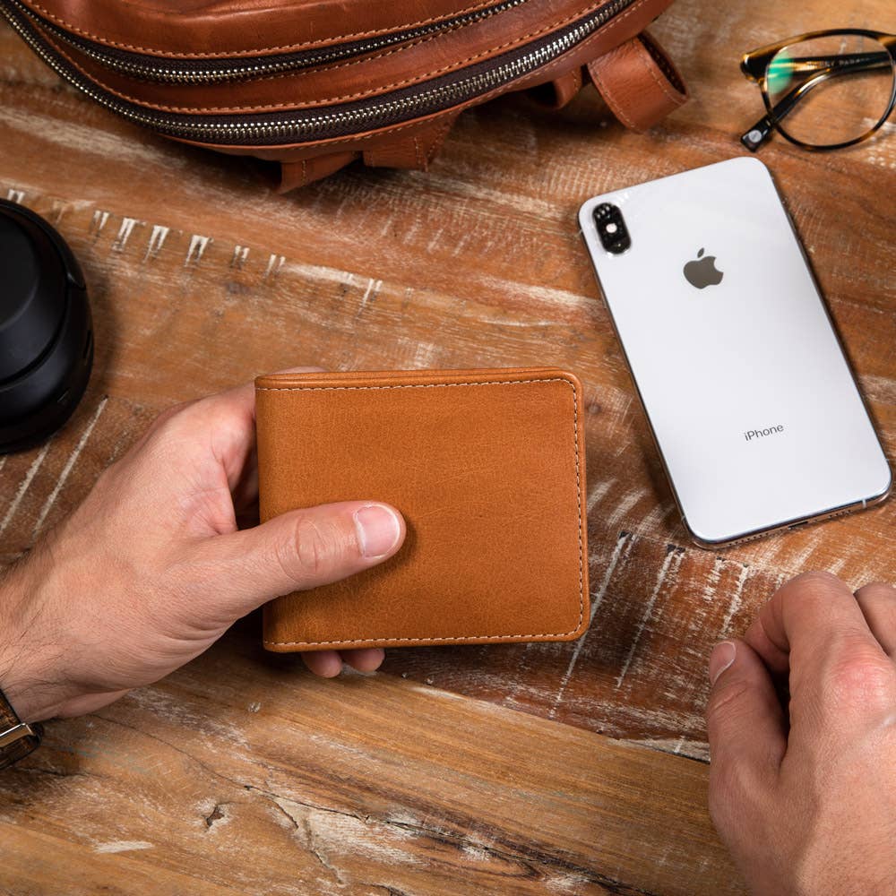 CASUPO - Wholesale Wallet - Men's - Whiskey Tan RFID Leather Wallet – Men’s Classic Bifold Gift7