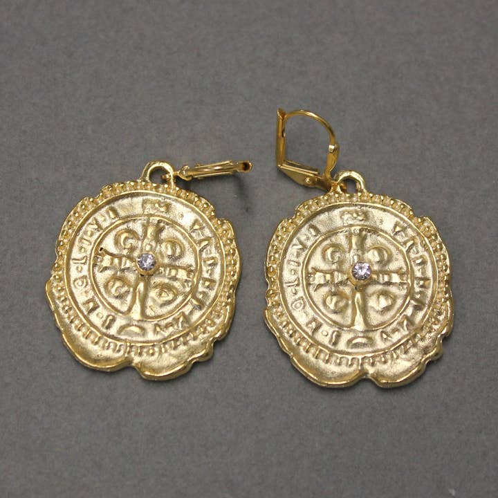 Orecchini pendenti ER st Benedict per la vendita all'ingrosso da parte di Weisinger Designs