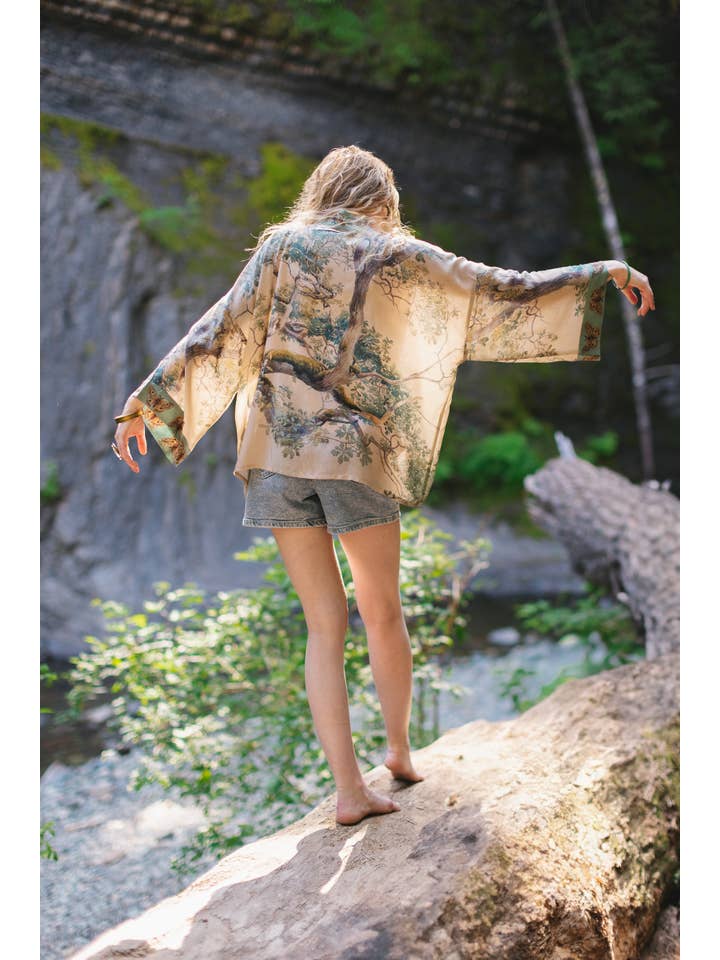 Market of Stars (USA) - Wholesale Kimono - Women's - Earth & Sky Pixie Duster Cropped Kimono w/ Trees10