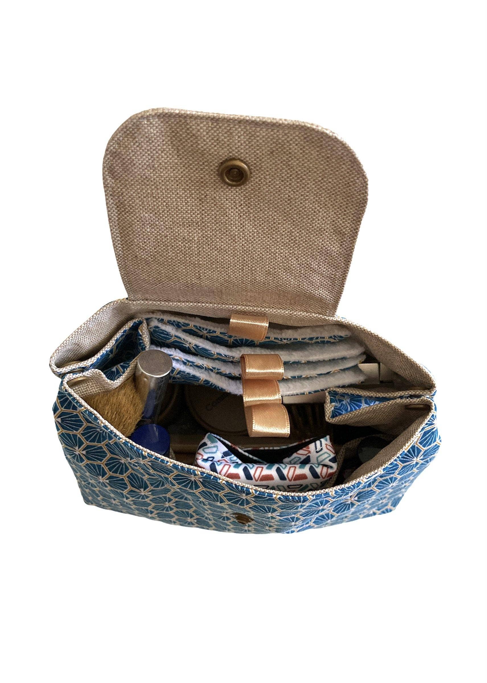 Carré Cotons – wholesale Necessär - Dam – Toalettväska "Forget-me-not" i praktiskt och snyggt format3